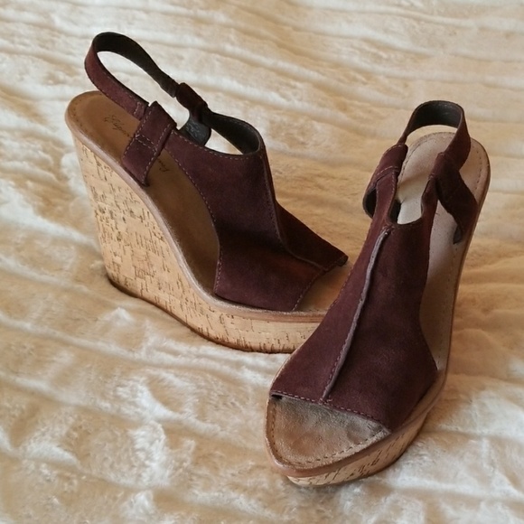 ELIZABETH AND JAMES // suede sling peep toe wedges - Picture 6 of 8